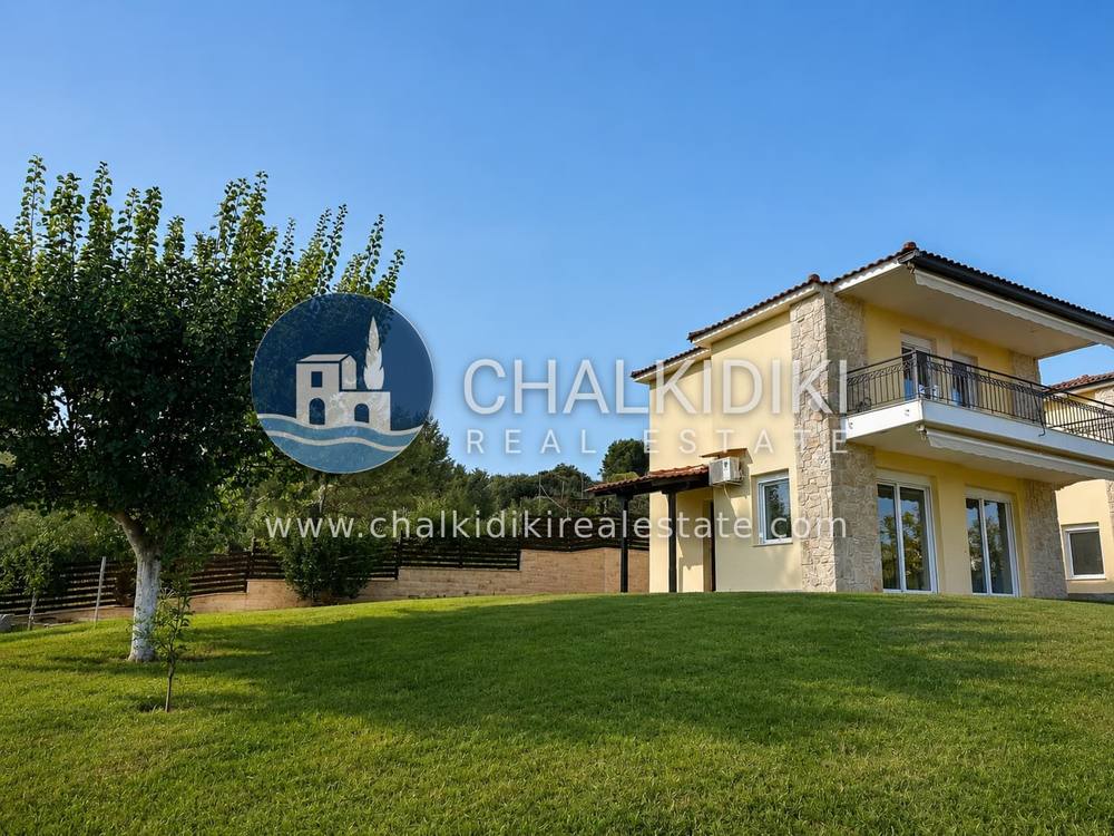 Premium Corner Villa with XXL Garden in Loutra, Chalkidiki