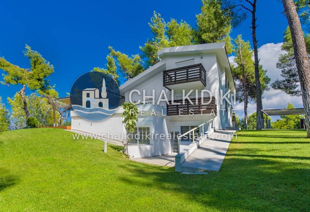Luxury Villa with Heated Pool in Sani, Chalkidiki