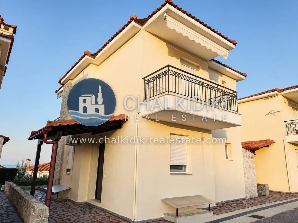 150 m² Villa with Large Garden and Sea View in Loutra, Chalkidiki